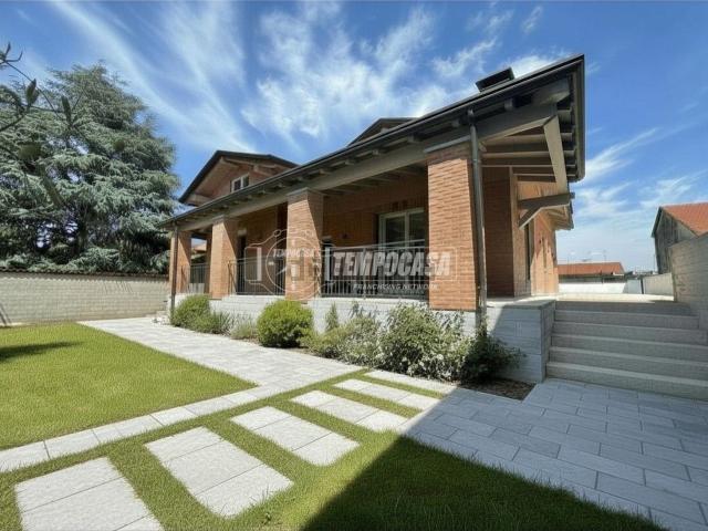 Casa in vendita a Casorezzo, Milano