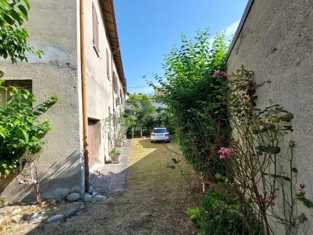 Casa in vendita a Castiglione Delle Stiviere, Lombardia