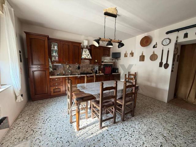 Casa in vendita a Goito, Lombardia