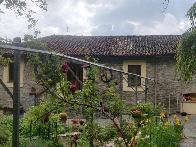 Casa in vendita a Piemonte, Alessandria