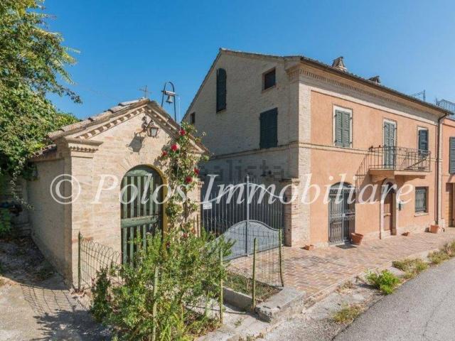 Casa in vendita a Marche, Fermo