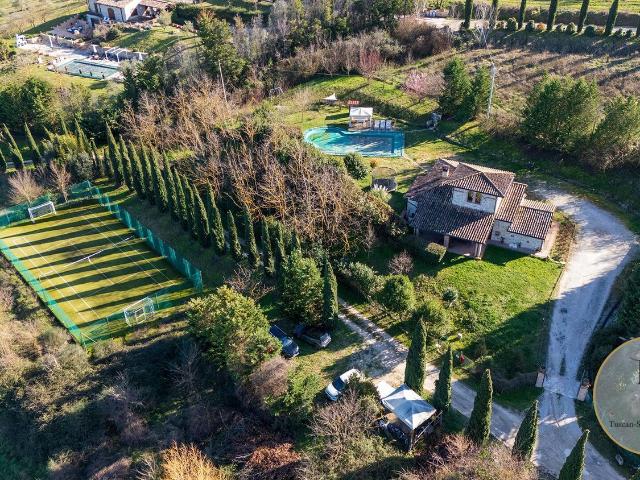 Casa in vendita a Izzalini, Umbria