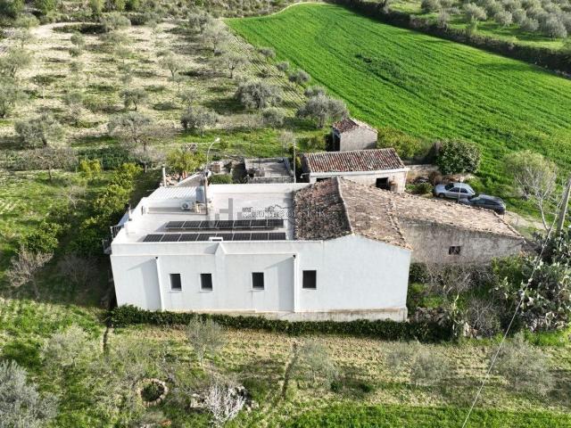 Casa in vendita a Giarratana, Sicilia