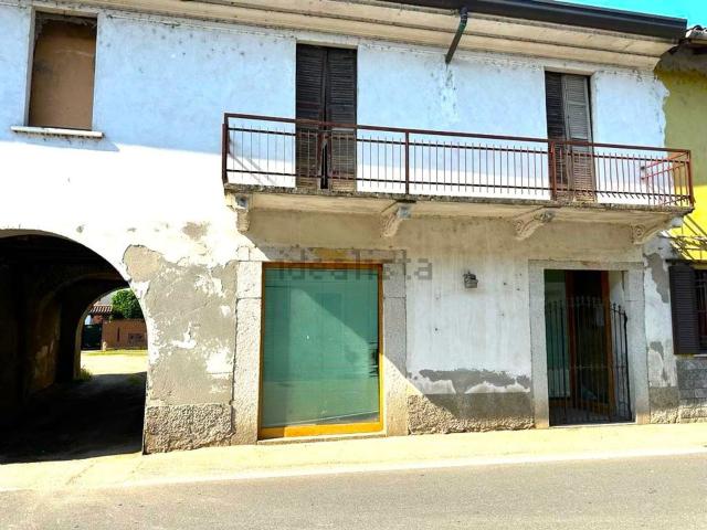 Casa in vendita a Piemonte, Novara