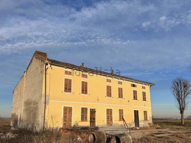 Casa in vendita a Piemonte, Alessandria