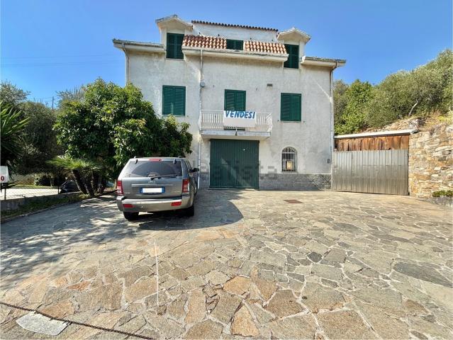 Casa in vendita a Poggi Inferiore, Imperia