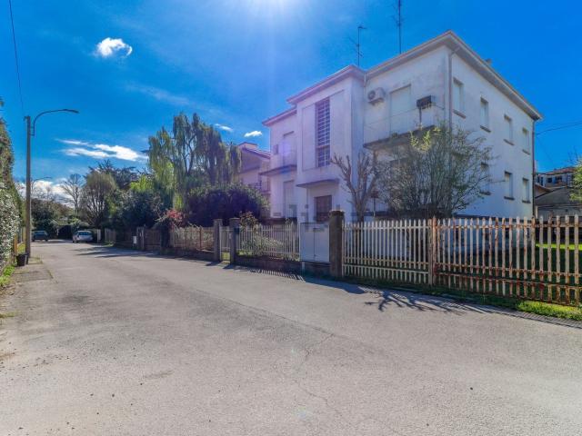 Casa in vendita a Unione Alto Ferrarese, Cento