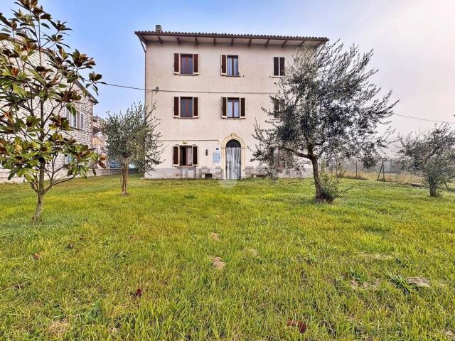 Casa in vendita a Fossato Di Vico, Umbria