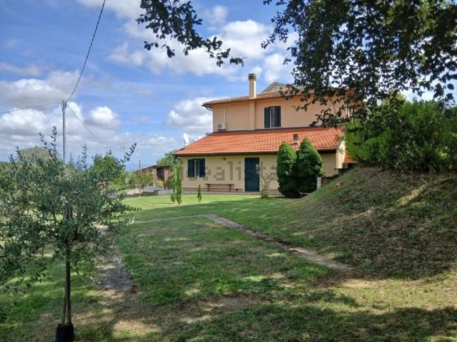 Casa in vendita a Abbadia Di Montepulciano, Toscana