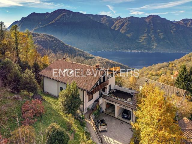 Casa in vendita a Zelbio, Lombardia