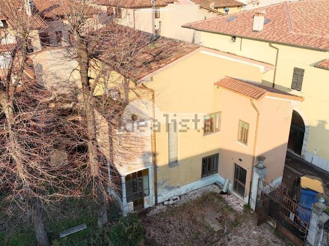 Casa in vendita a Ghedi, Lombardia