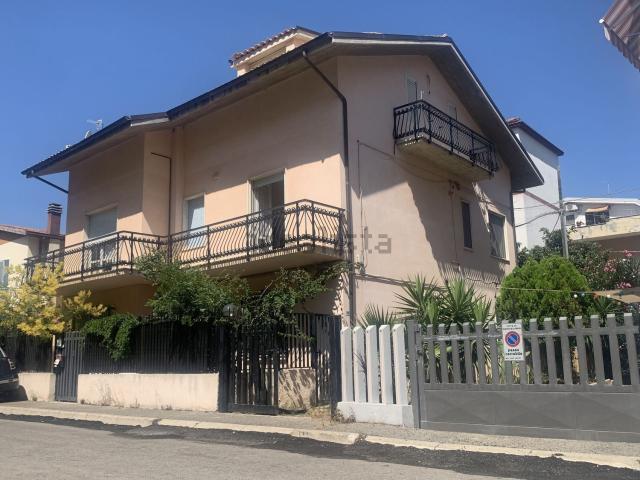 Casa in vendita a Villa Verrocchio, Montesilvano