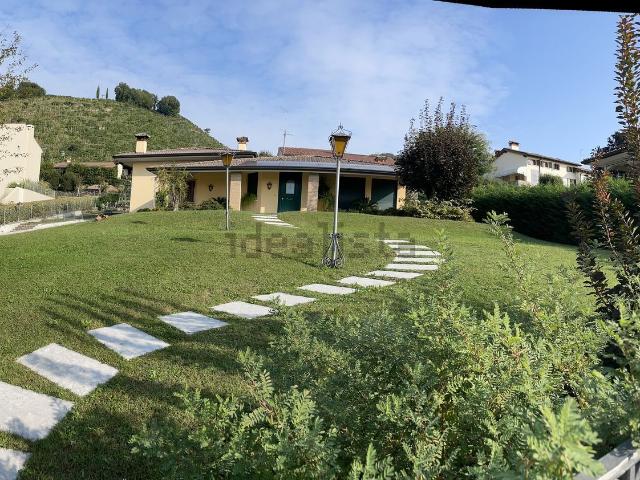 Casa in vendita a Farra Di Soligo, Veneto