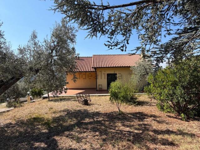 Casa in vendita a Casale Luna, Castelnuovo di Farfa