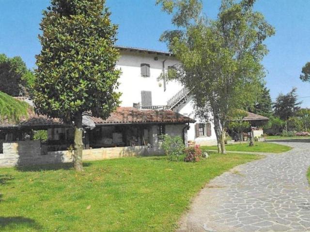 Casa in vendita a Manzano, Friuli-Venezia Giulia