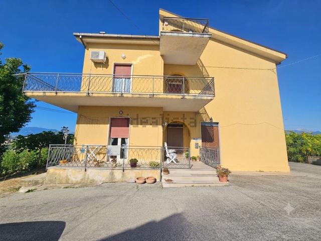 Casa in vendita a Nocciano, Abruzzo