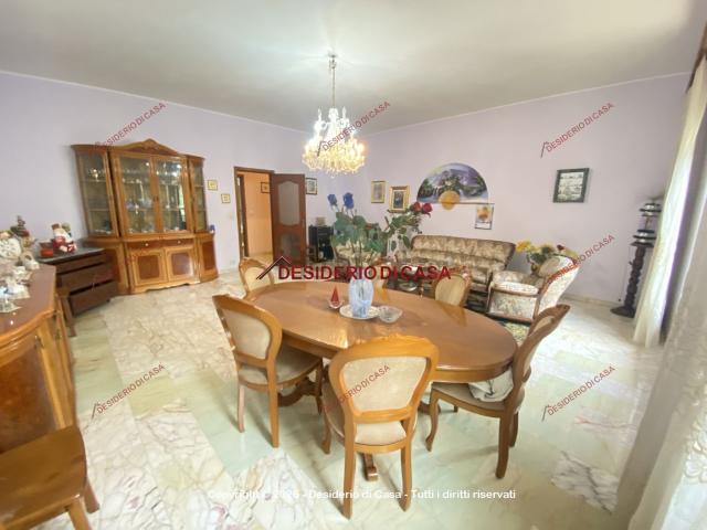 Casa in vendita a Torrenova, Sicilia
