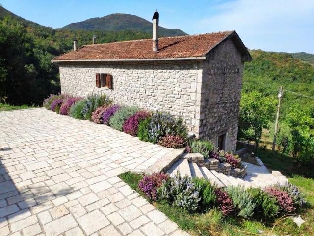 Casa in vendita a Campodimele, Lazio