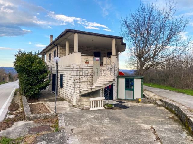 Casa in vendita a Campochiaro, Molise