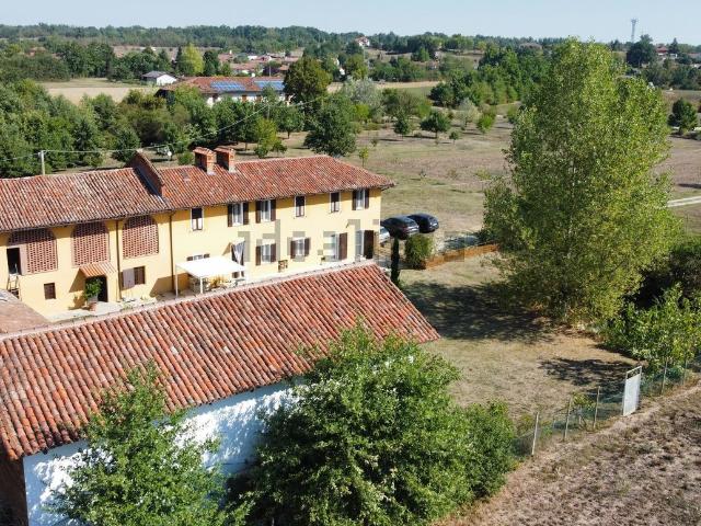 Casa in vendita a Palucco, Asti