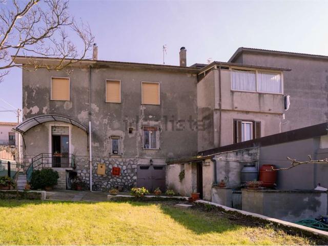 Casa in vendita a Roccamonfina, Campania