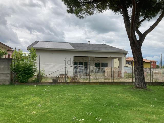 Casa in vendita a Carbonera, Veneto