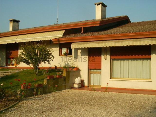 Casa in vendita a Spresiano, Veneto