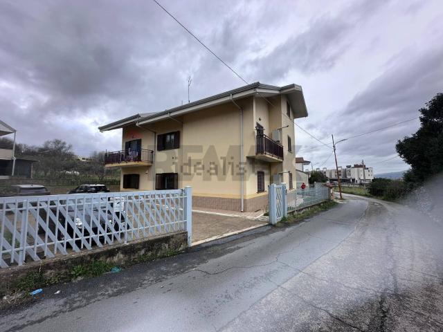 Casa in vendita a Calabria, Cosenza