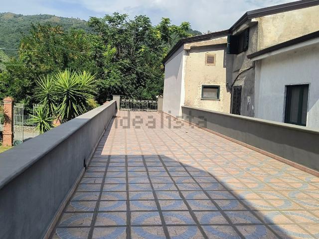 Casa in vendita a Santa Caterina, Giffoni Valle Piana