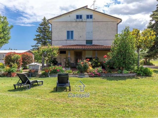 Casa in vendita a Marche, Macerata