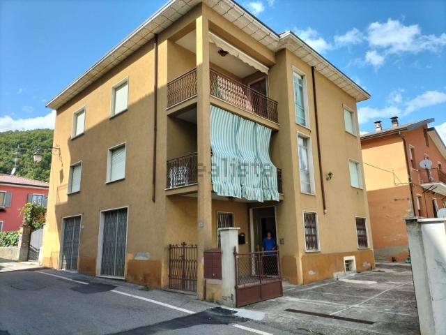 Casa in vendita a Mezzano Scotti, Bobbio