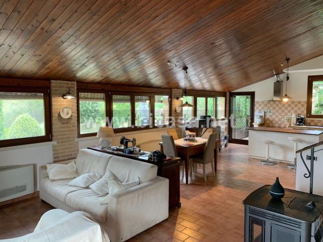 Casa in vendita a La Torre, Marche