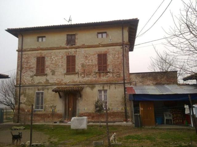 Casa in vendita a Cadeo, Reggio Emilia