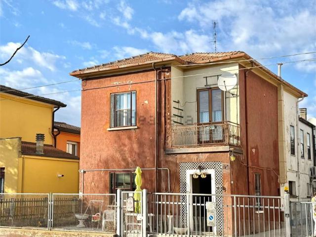 Casa in vendita a Unione Terre e Fiumi, Tresigallo