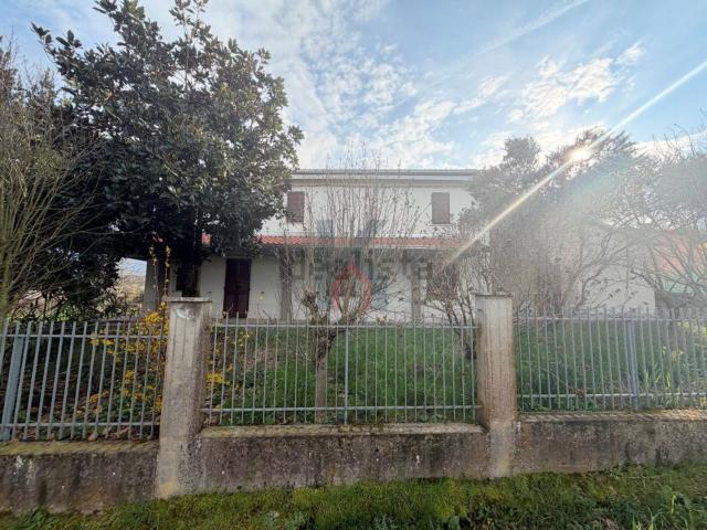 Casa in vendita a Unione di Comuni della Romagna Forlivese, Quattro