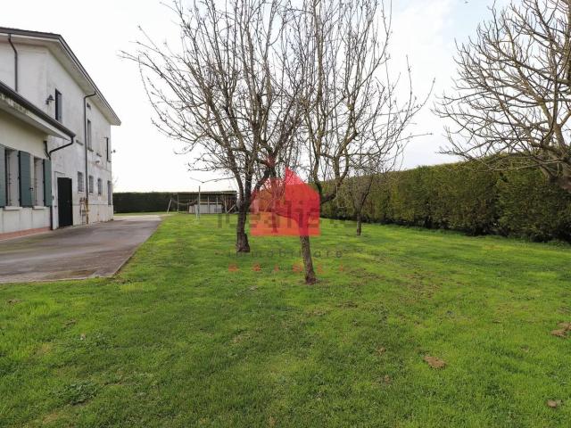 Casa in vendita a Bondeno Di Gonzaga, Lombardia