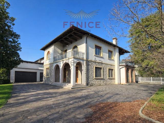 Casa in vendita a Cornuda, Veneto