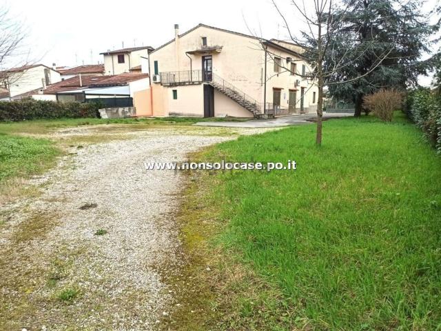 Casa in vendita a Prato, Toscana