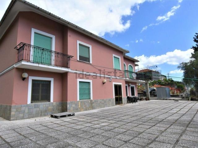 Casa in vendita a Serra Riccò, Liguria