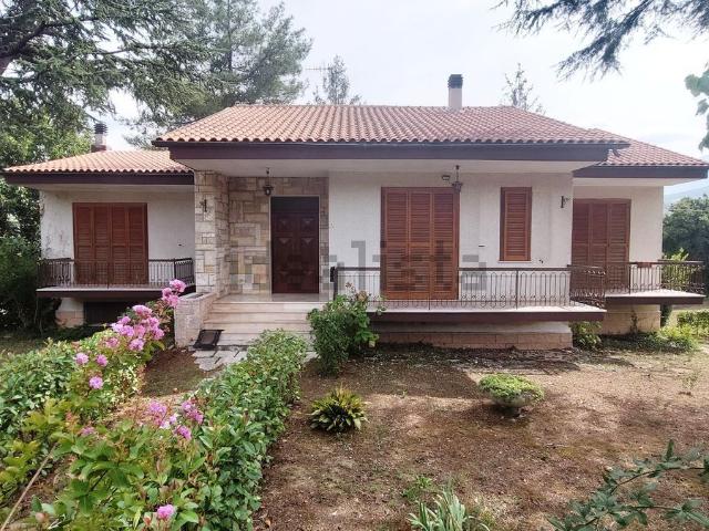 Casa in vendita a Tossicia, Abruzzo