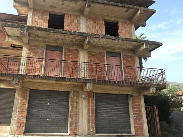 Casa in vendita a Sinagra, Sicilia