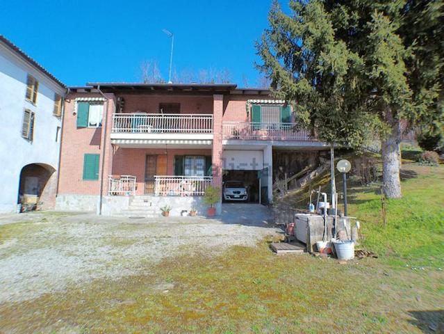 Casa in vendita a Moncalvo, Asti