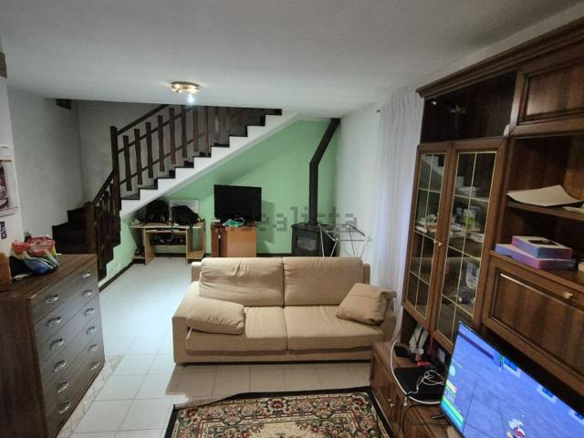 Casa in vendita a Albuzzano, Lombardia