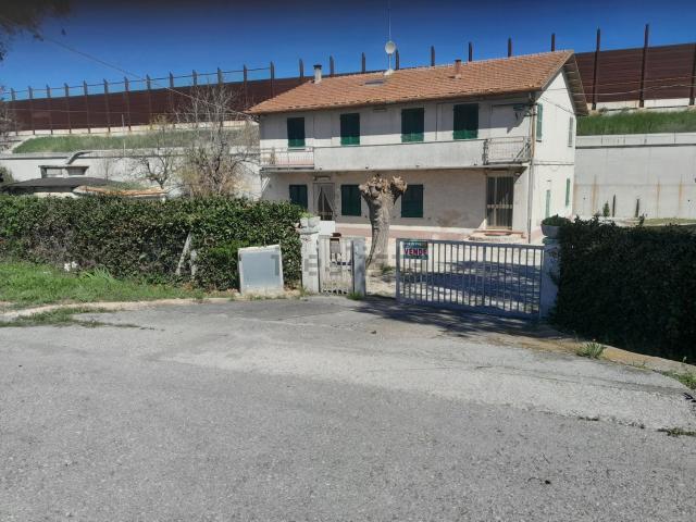 Casa in vendita a Marche, Pesaro E Urbino