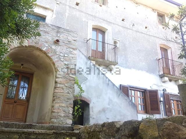 Casa in vendita a Calabria, Cosenza