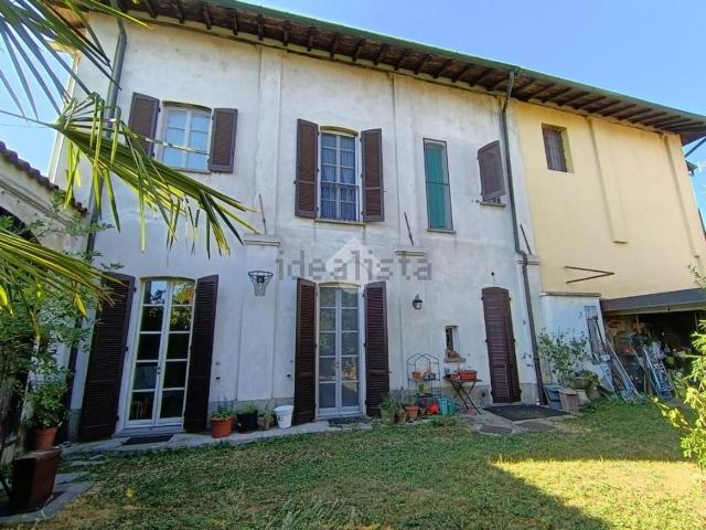 Casa in vendita a Robecco Sul Naviglio, Lombardia