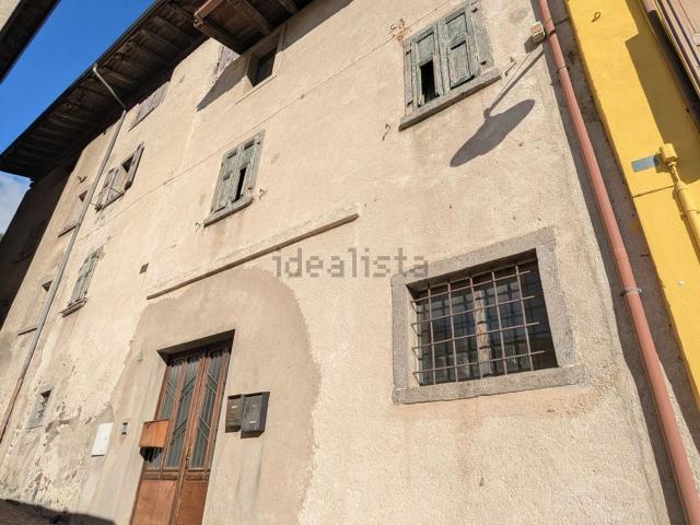 Casa in vendita a Comunità delle Giudicarie, Condino