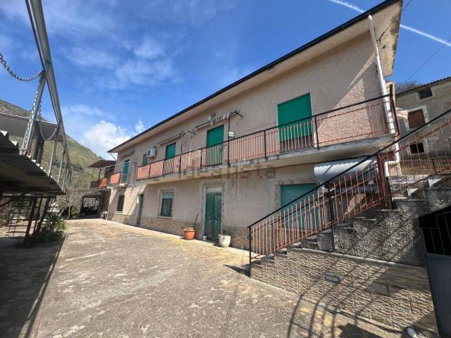 Casa in vendita a Amantea Paese, Amantea