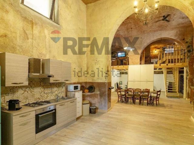 Casa in vendita a Mascalucia, Catania