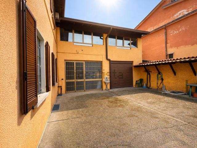 Casa in vendita a Bagnolo Mella, Lombardia